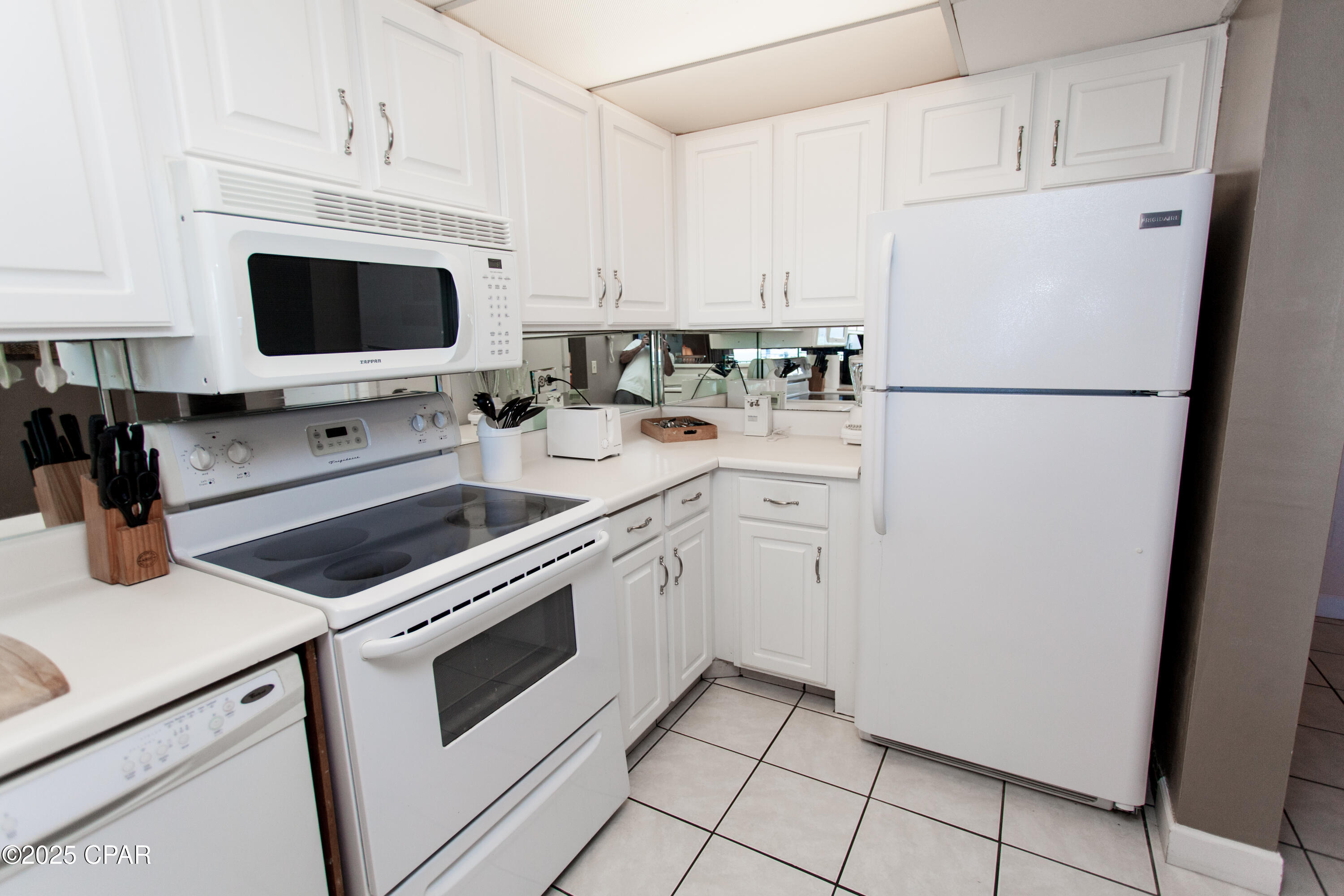 Image 15 For 6213 Thomas Drive 508