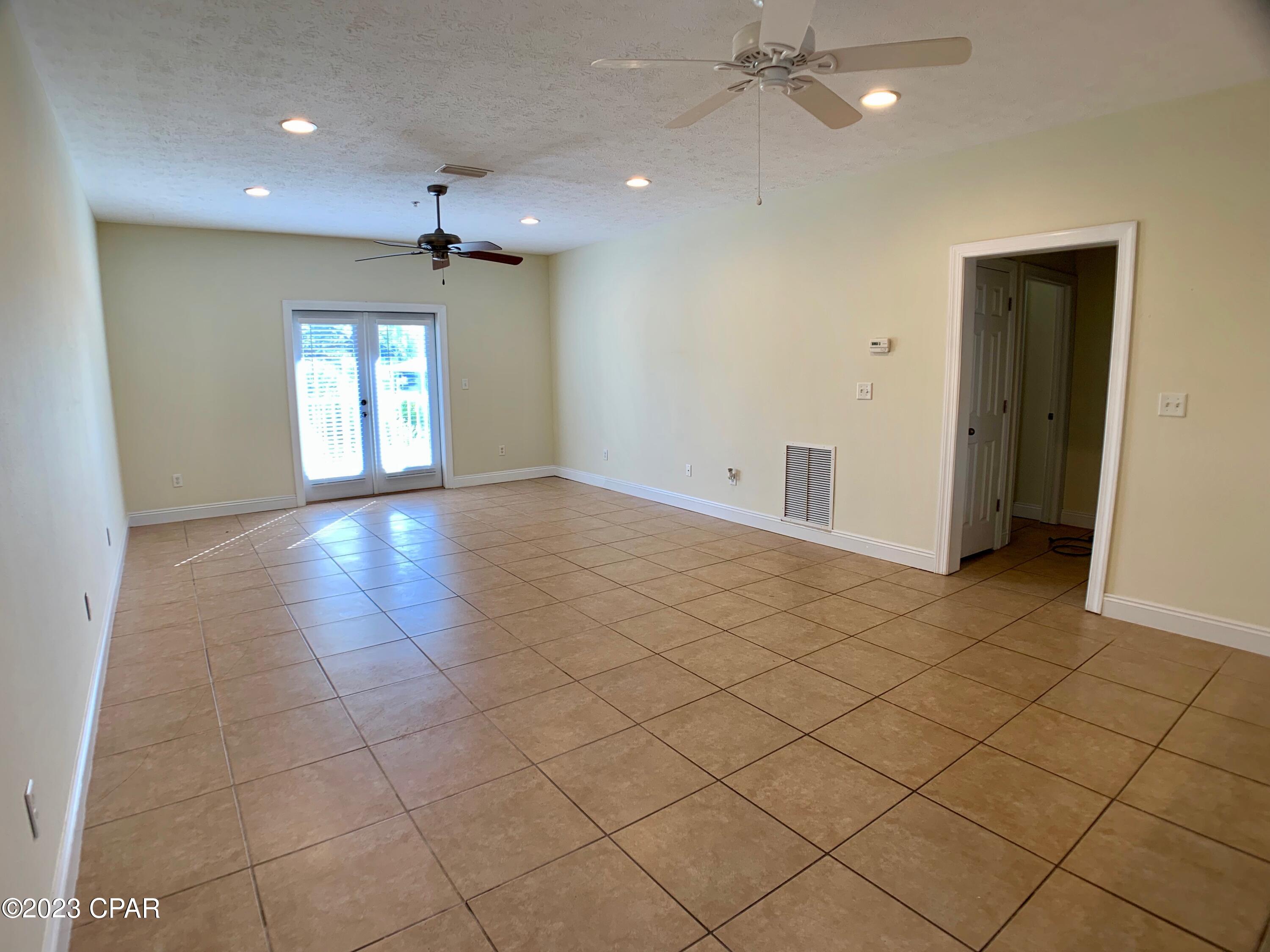 Image 2 For 212 Bonita Circle A