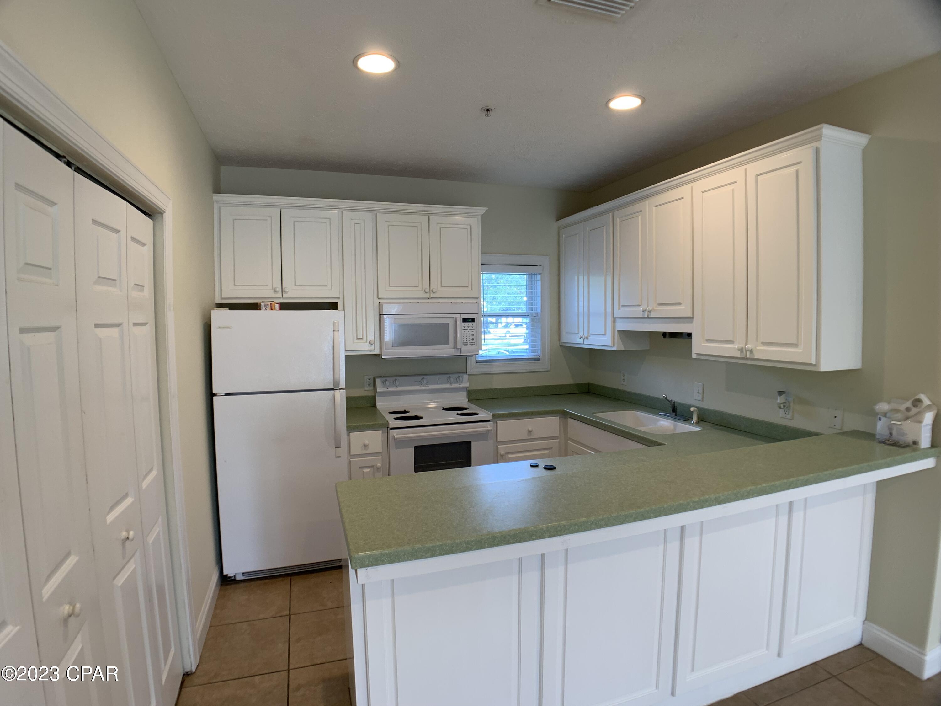 Image 4 For 212 Bonita Circle A