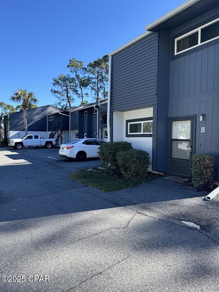 Image 2 For 7125 Lagoon Drive H