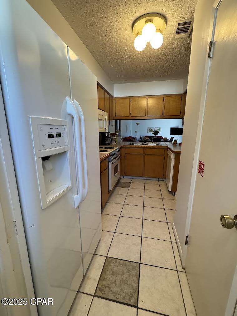 Image 7 For 7125 Lagoon Drive H