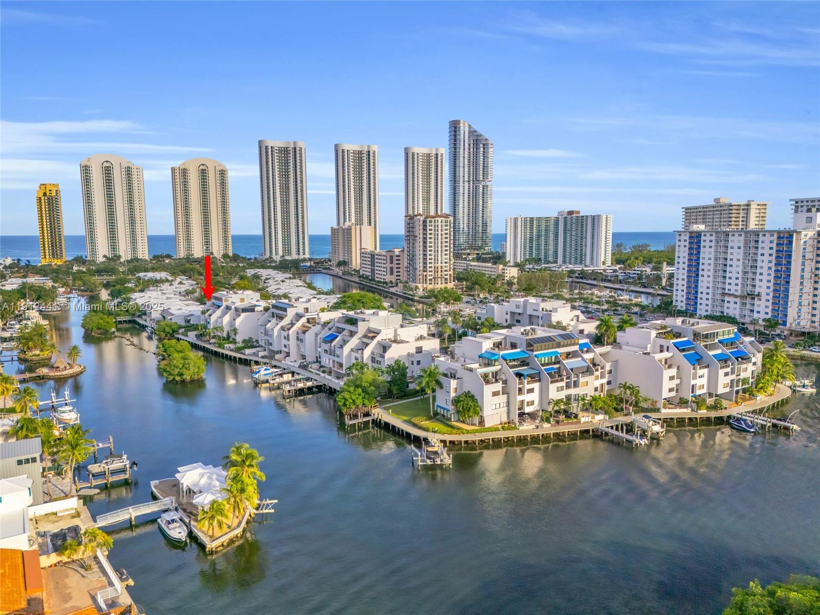 Poinciana Is Yt & Rcq Clu