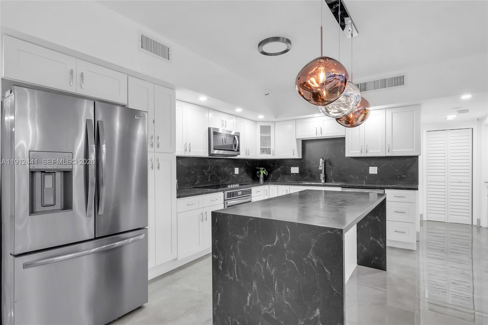 Poinciana Is Yt & Rcq Clu