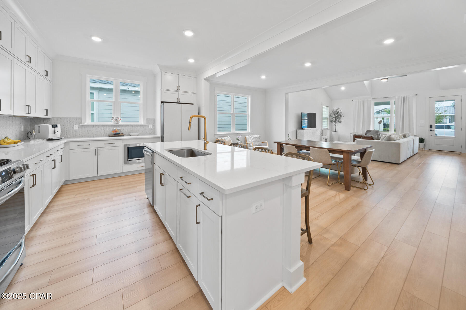 Image 13 For 1917 Rushes Avenue