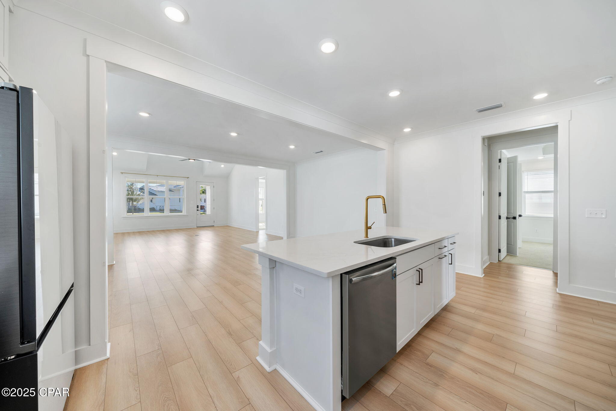 Image 13 For 1917 Rushes Avenue