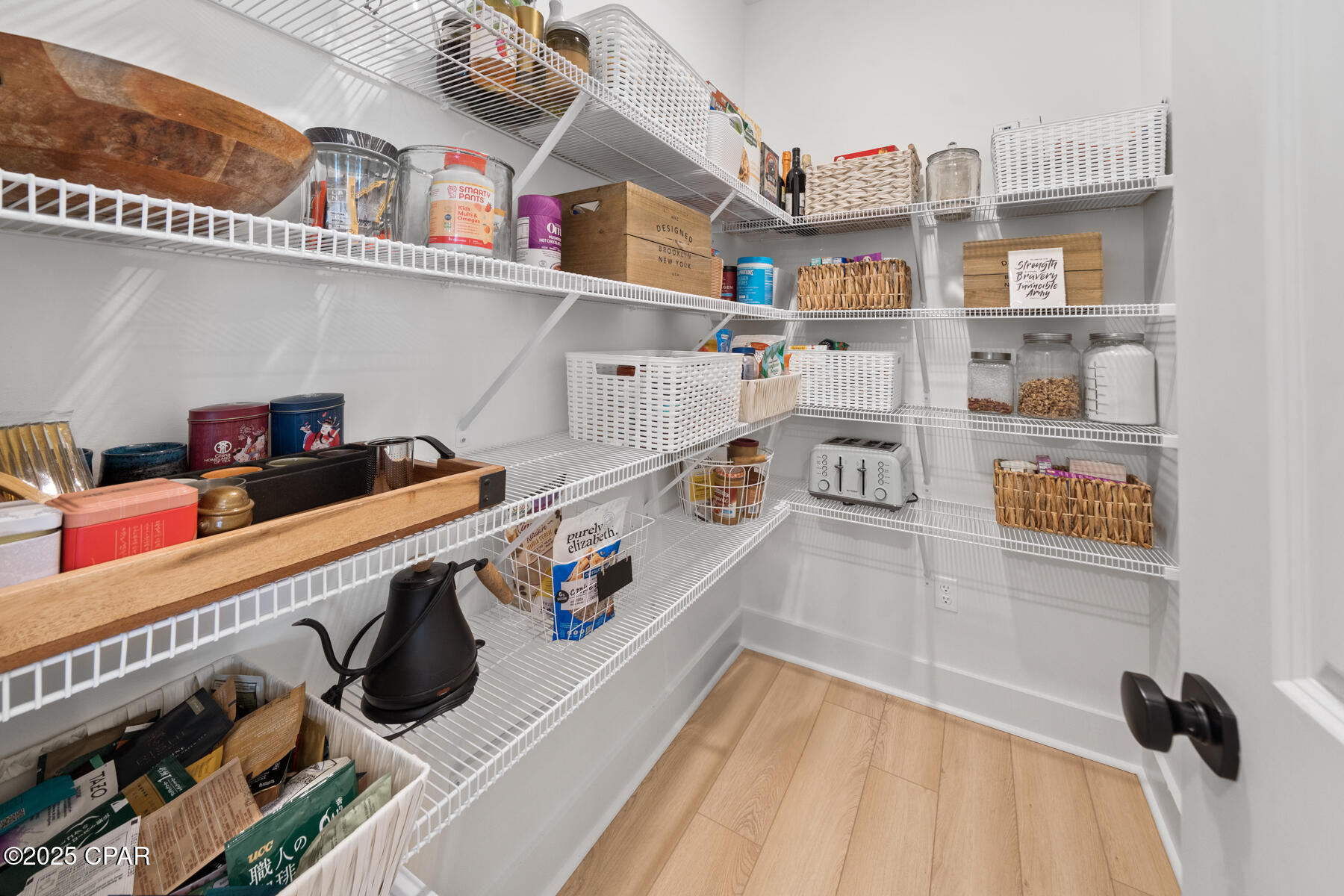 Image 15 For 1917 Rushes Avenue