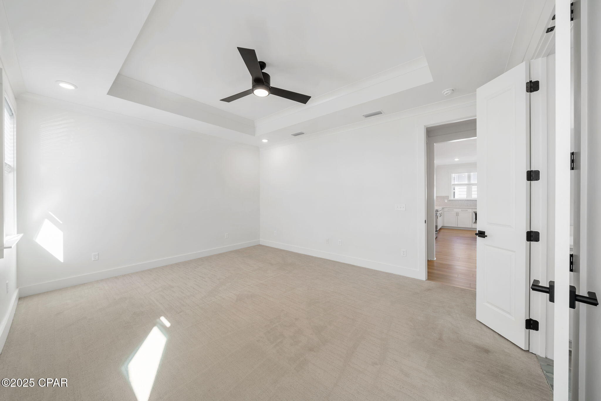 Image 20 For 1917 Rushes Avenue