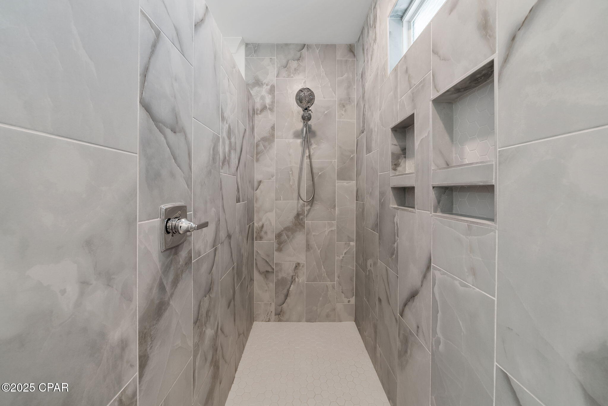 Image 22 For 1917 Rushes Avenue