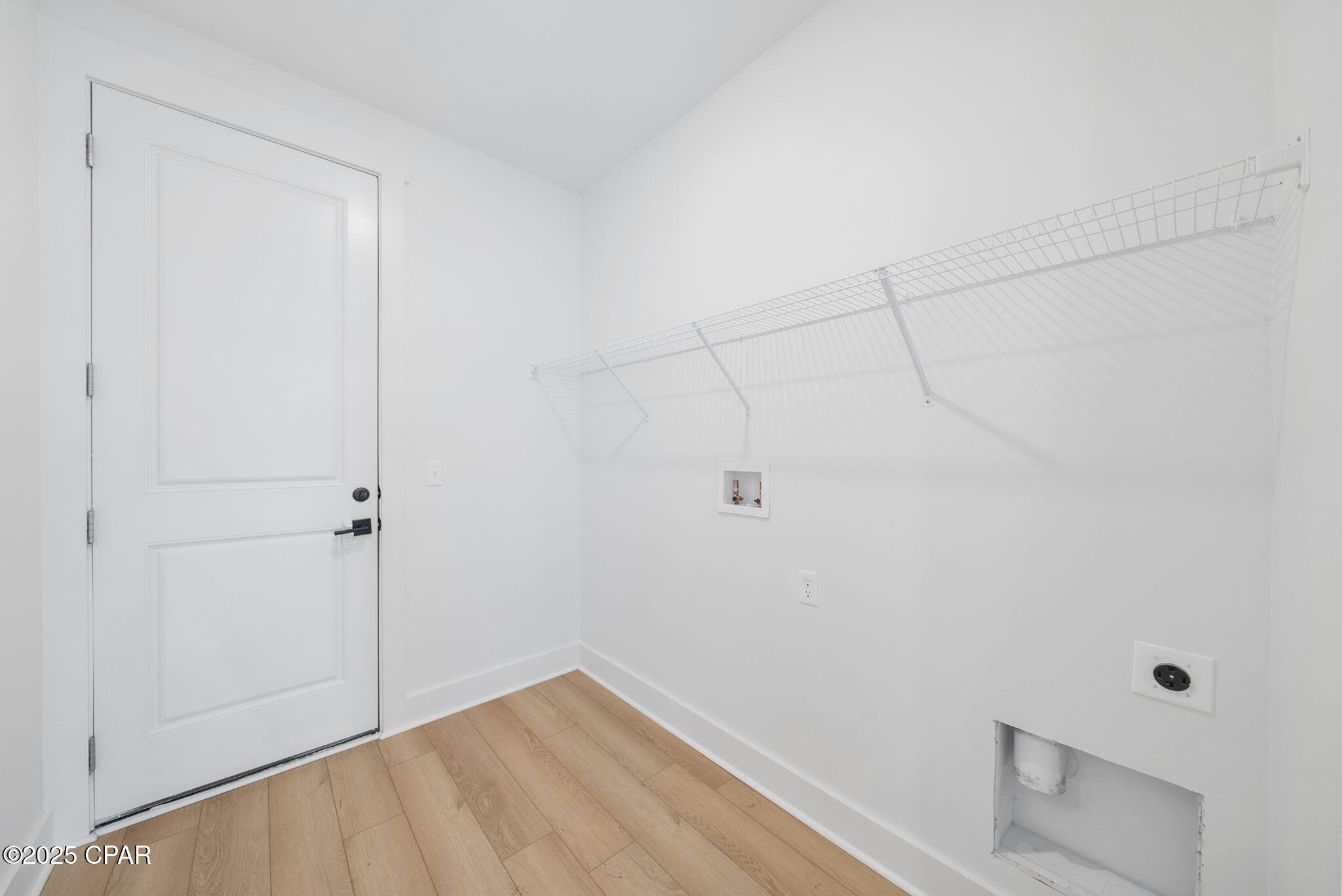 Image 38 For 1917 Rushes Avenue