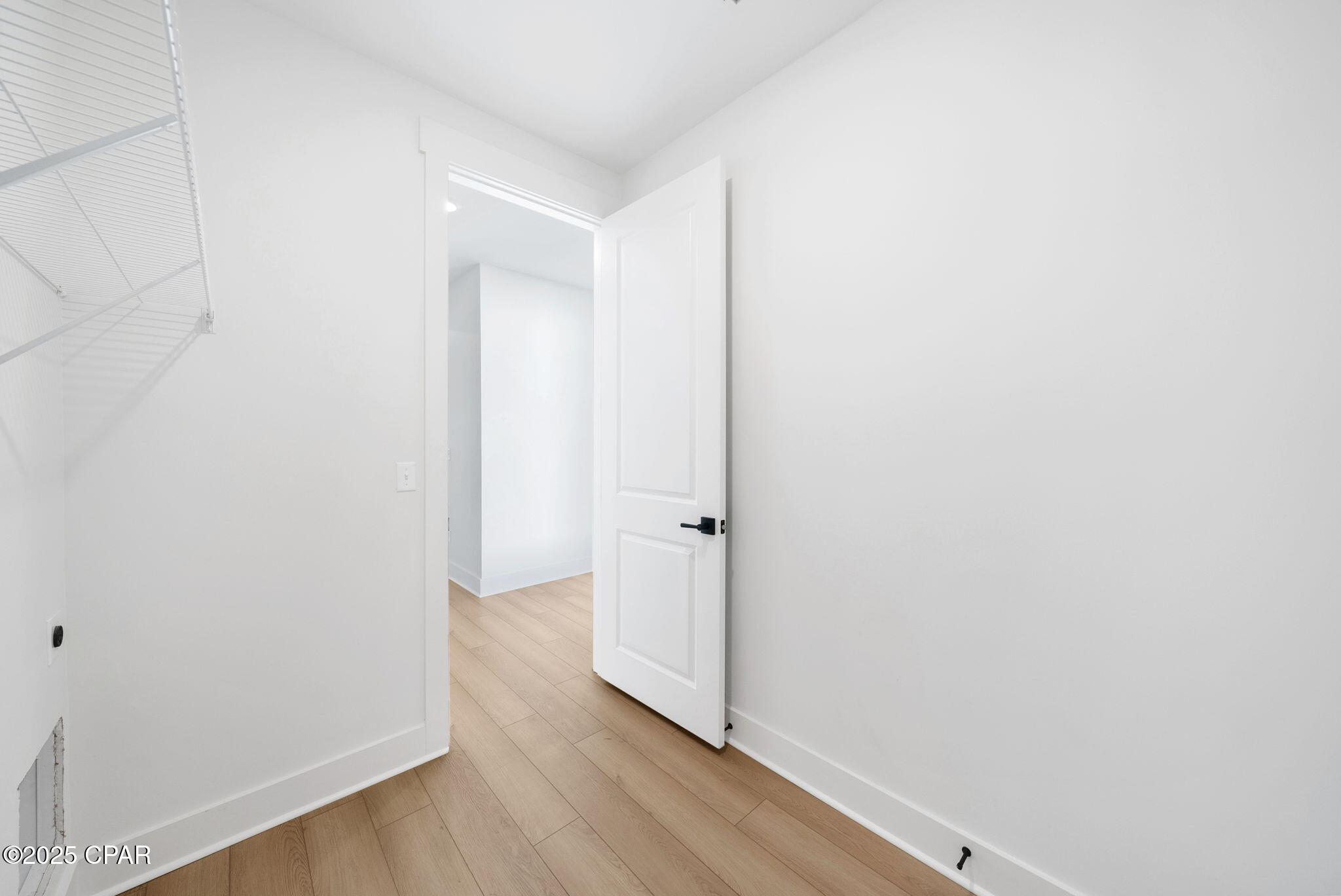 Image 39 For 1917 Rushes Avenue