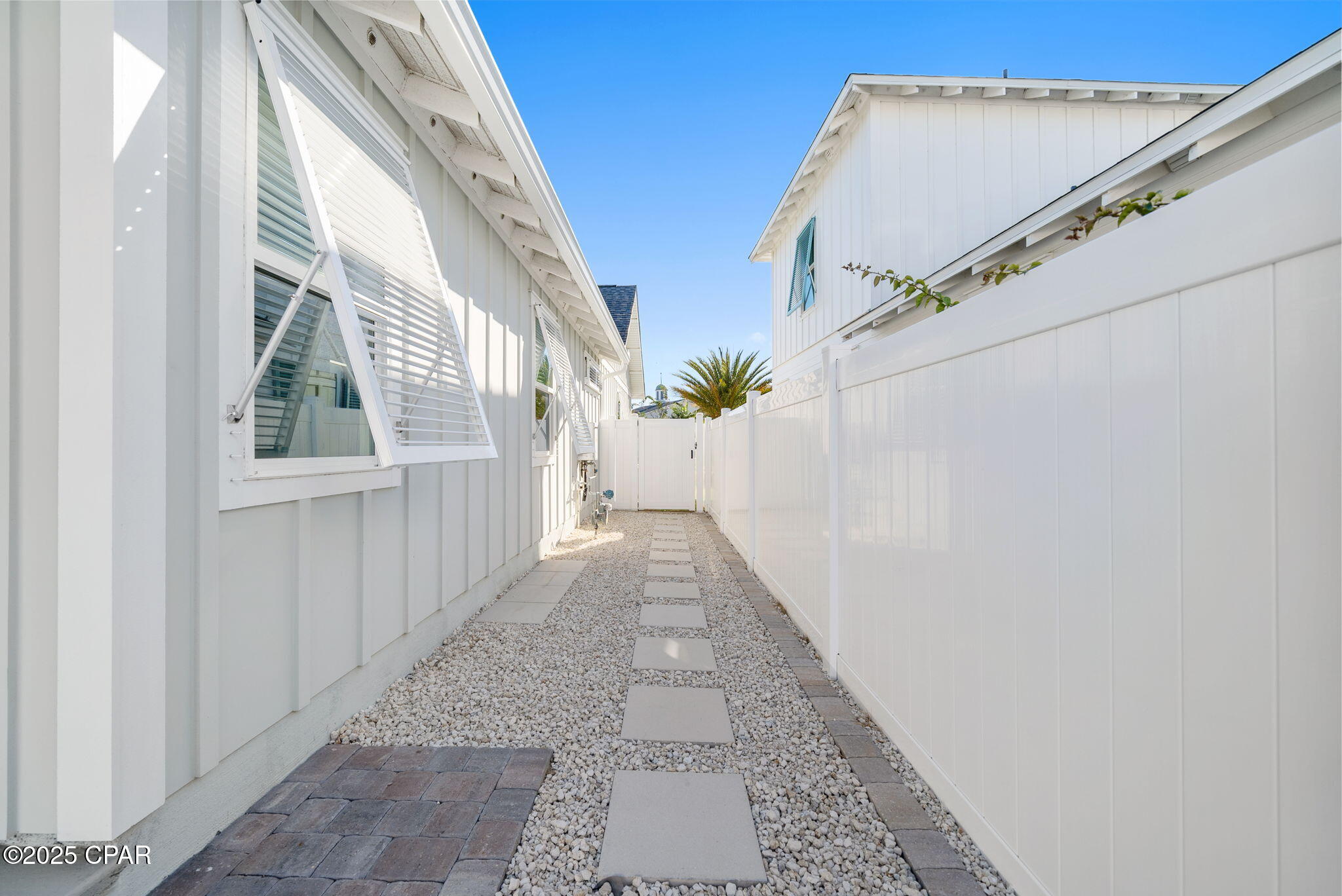 Image 41 For 1917 Rushes Avenue