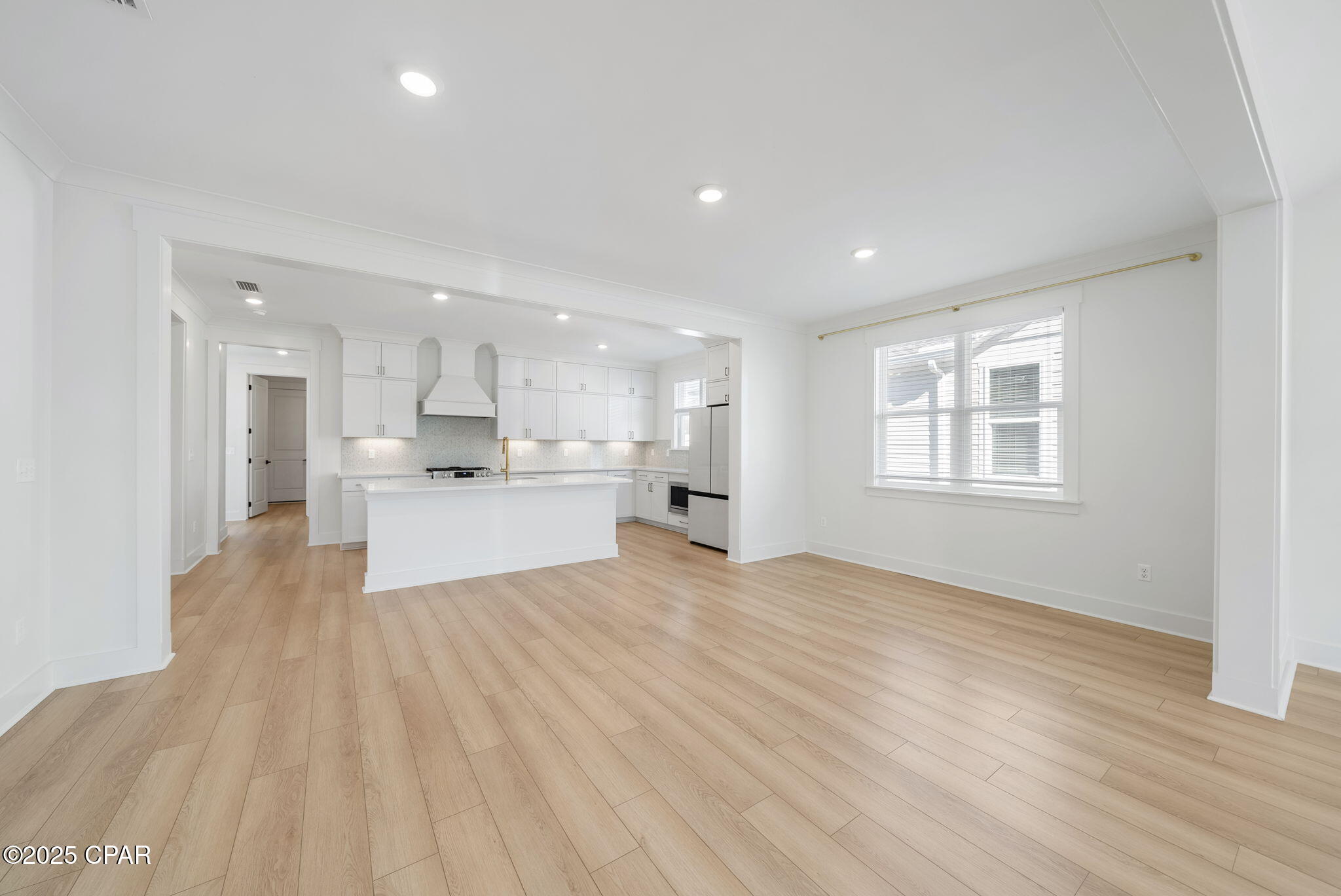 Image 6 For 1917 Rushes Avenue