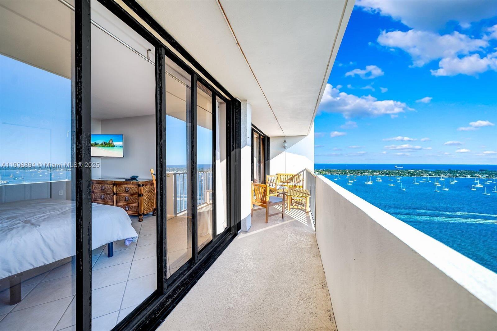 Palm Beach House Condo