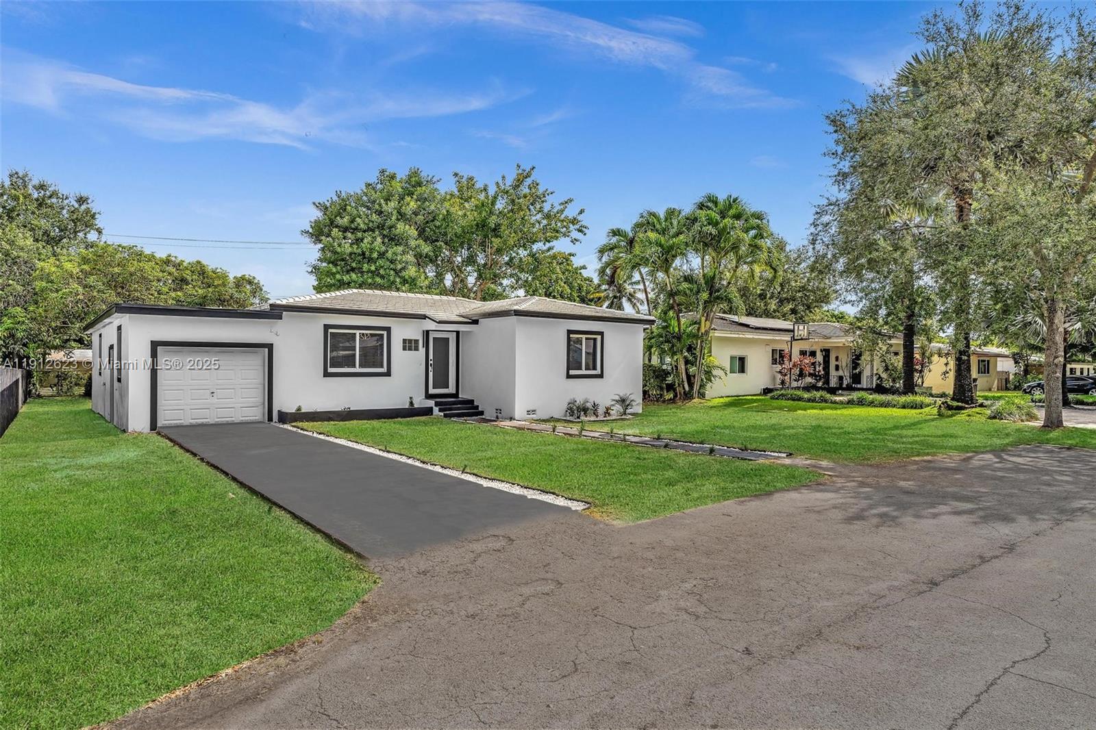 Homes for sale in El Portal, FL | 141 Nw 89th St, El Portal, FL 33150 | MLS# A11912623