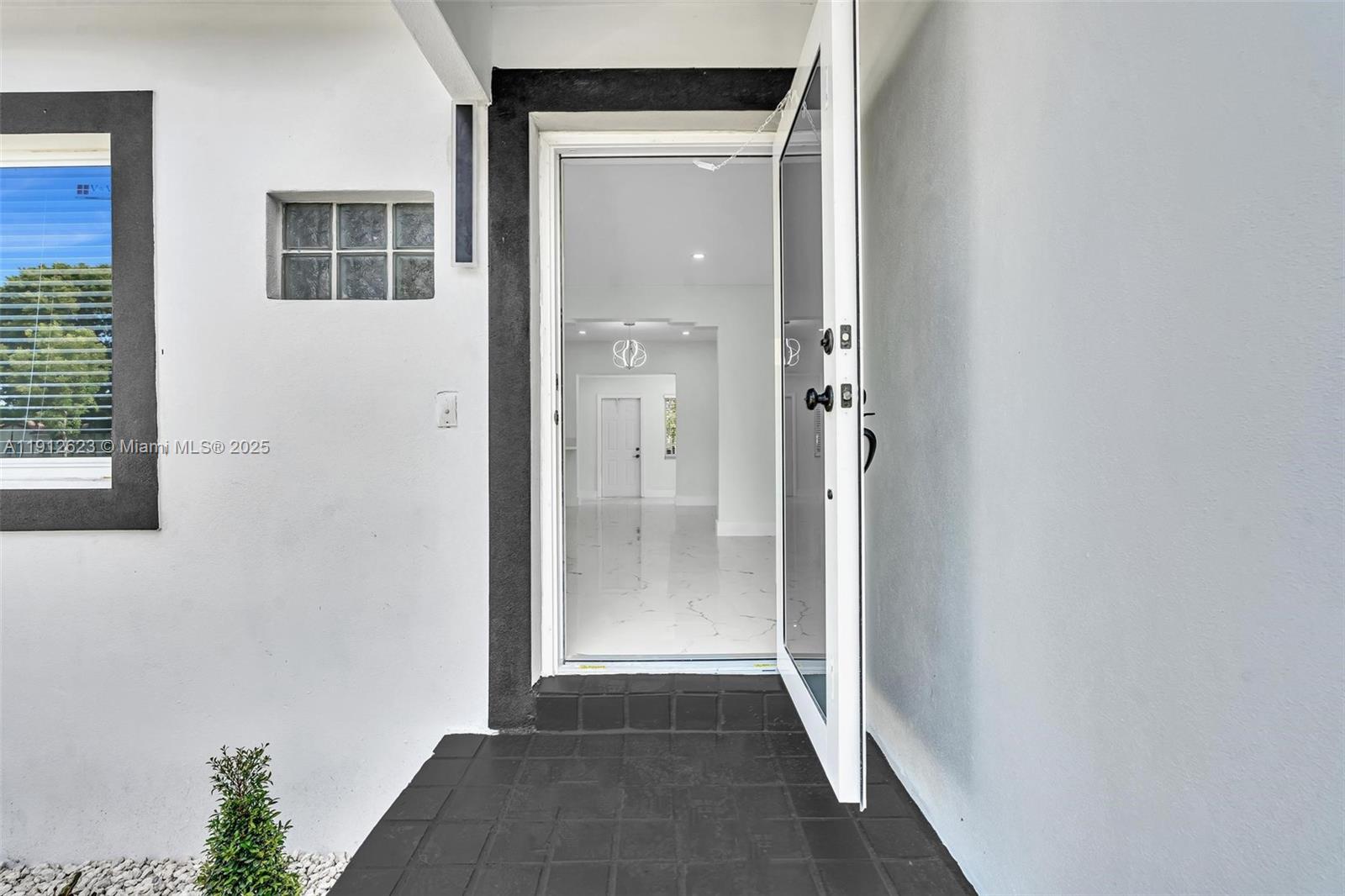 Homes for sale in El Portal, FL | 141 Nw 89Th St, El Portal, FL 33150 | MLS# A11912623