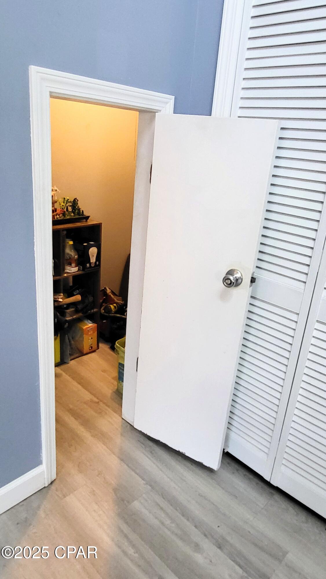 Image 15 For 4040 Woodridge Road