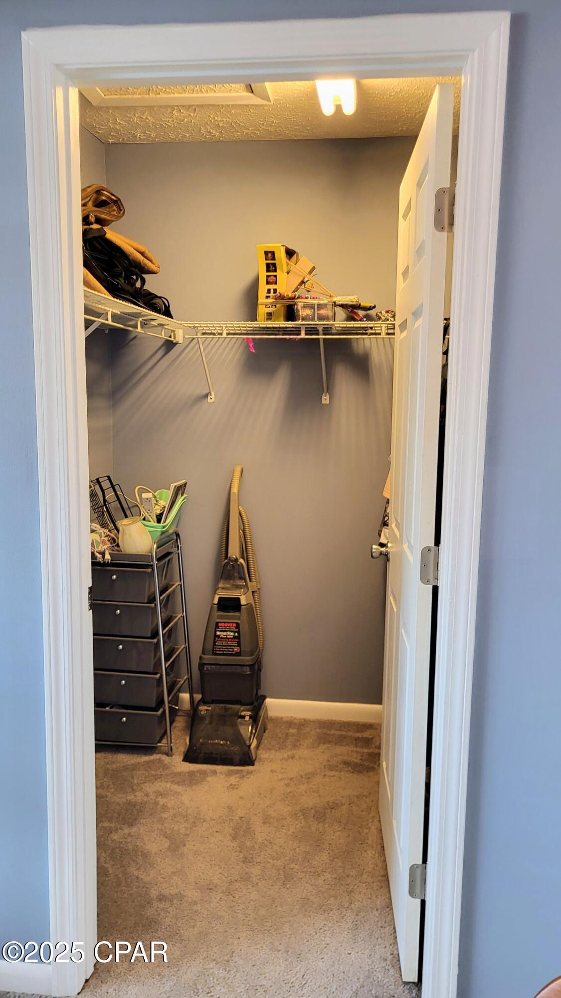 Image 19 For 4040 Woodridge Road