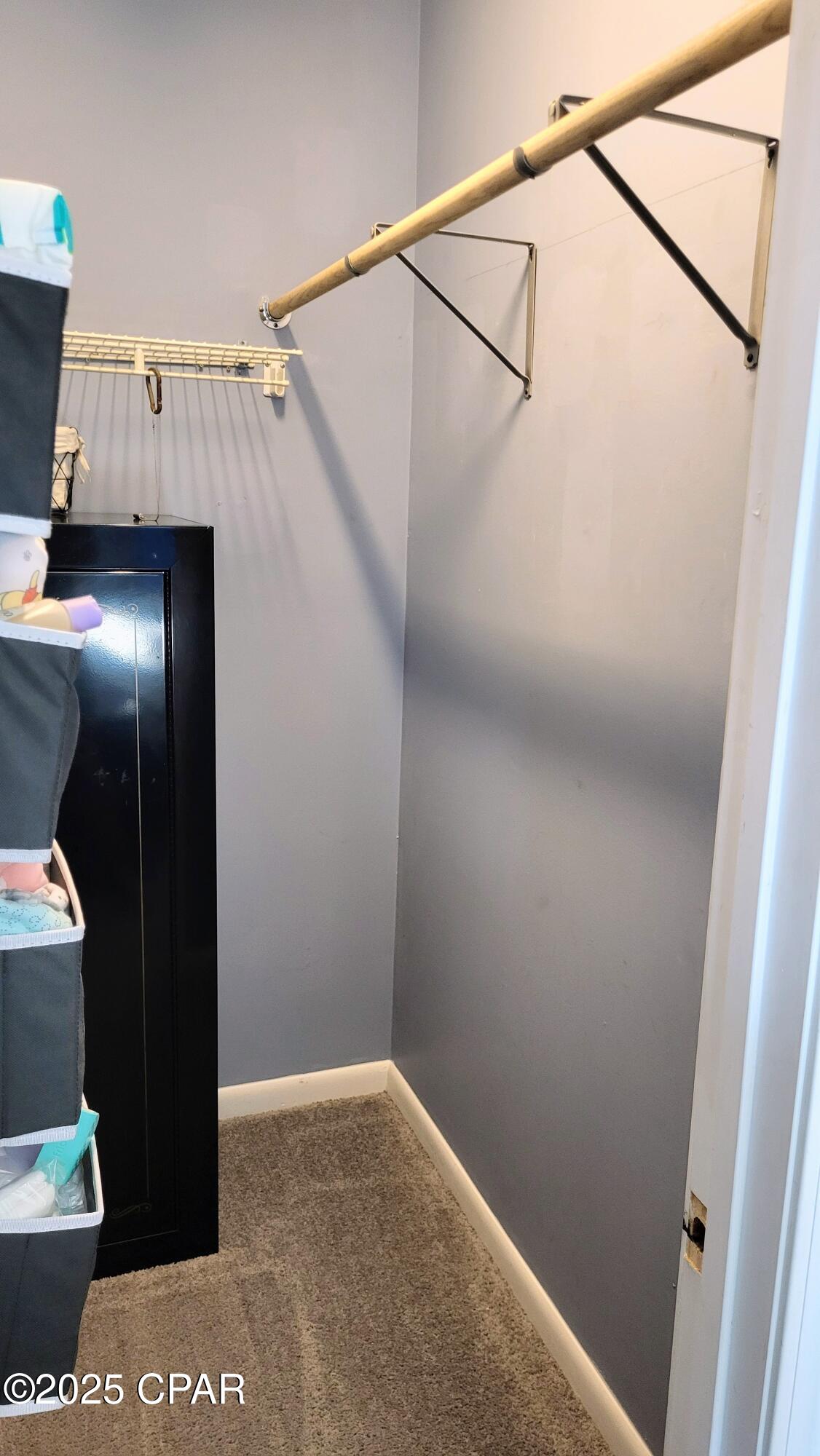 Image 23 For 4040 Woodridge Road