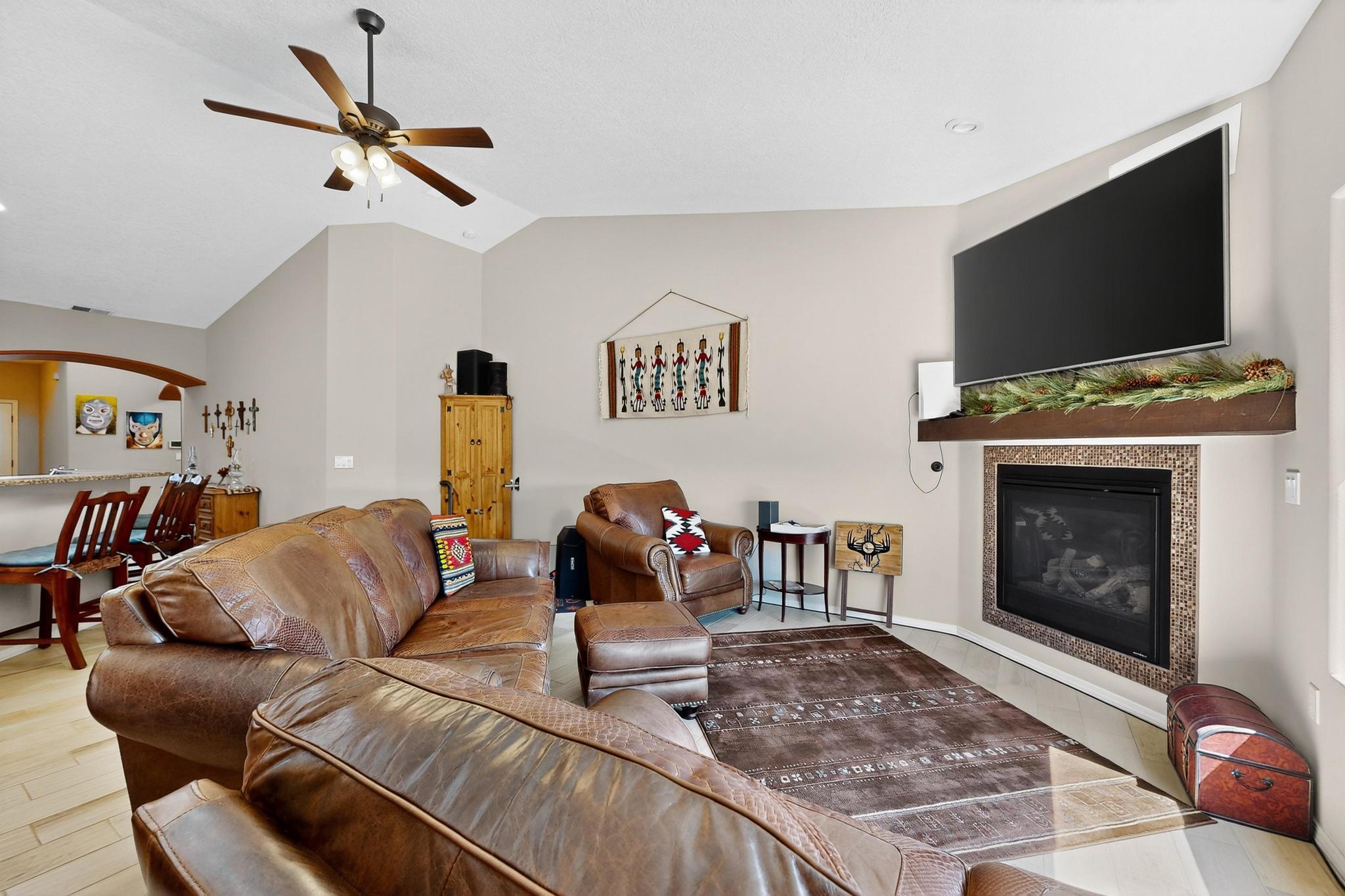 2260 Firewheel Avenue SW Living Room