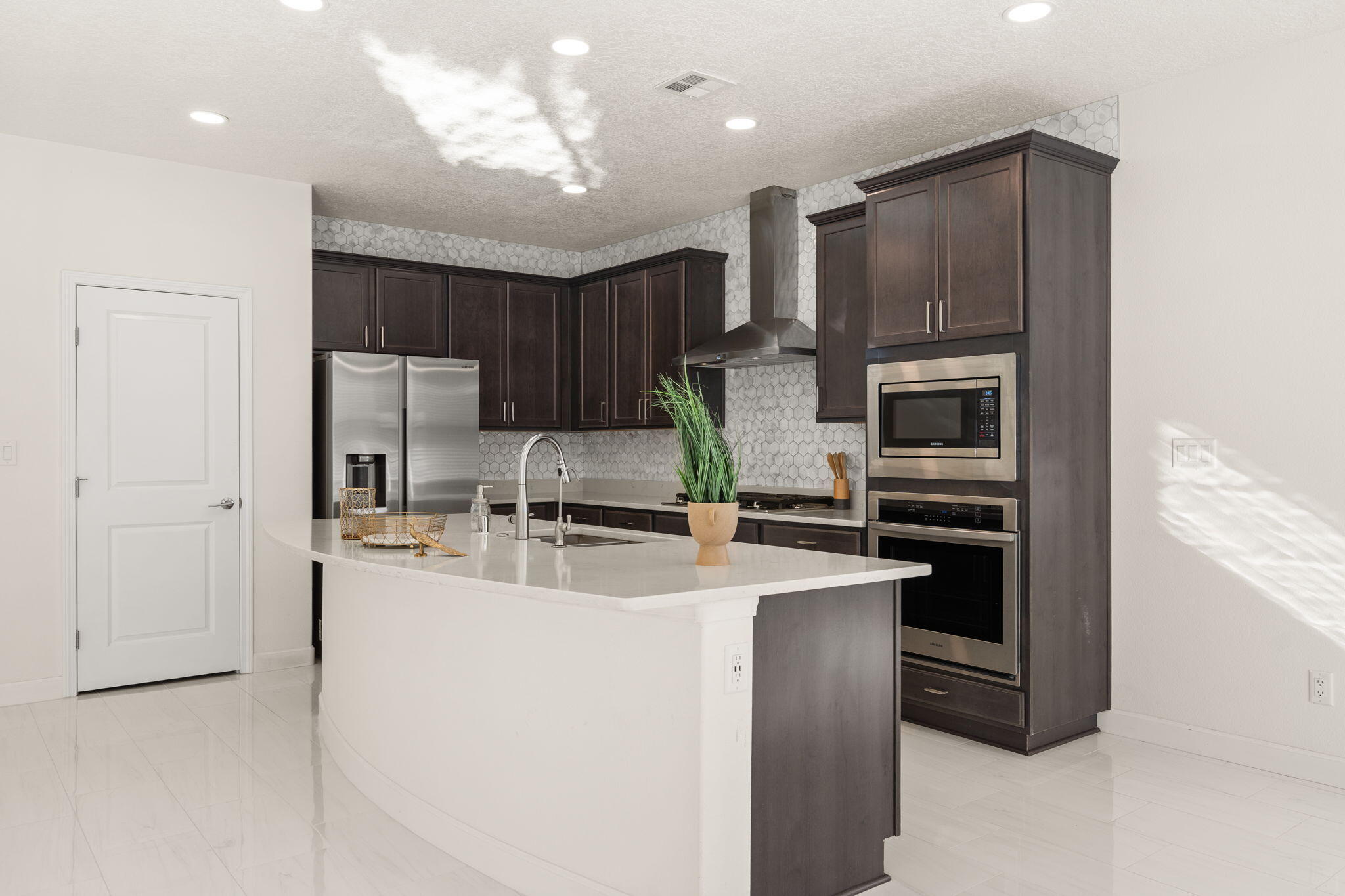 11400 Rock Squirrel Avenue SE Kitchen