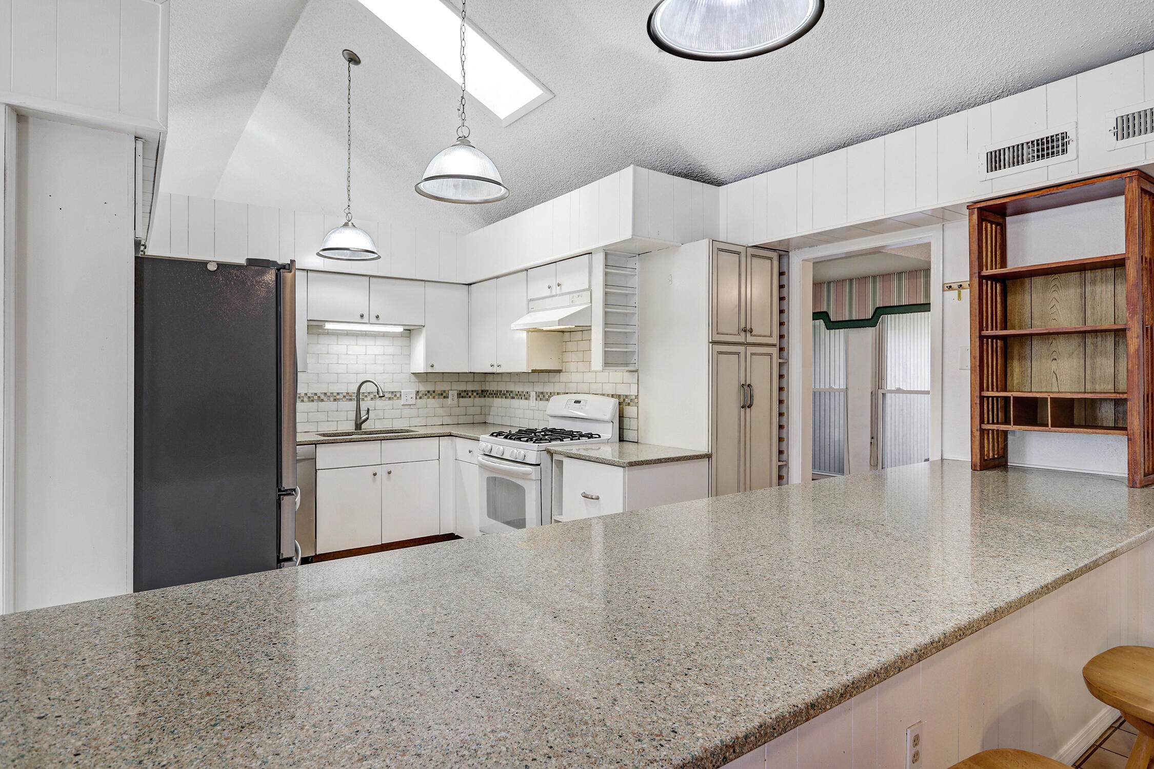 708 Raton Avenue SE Kitchen