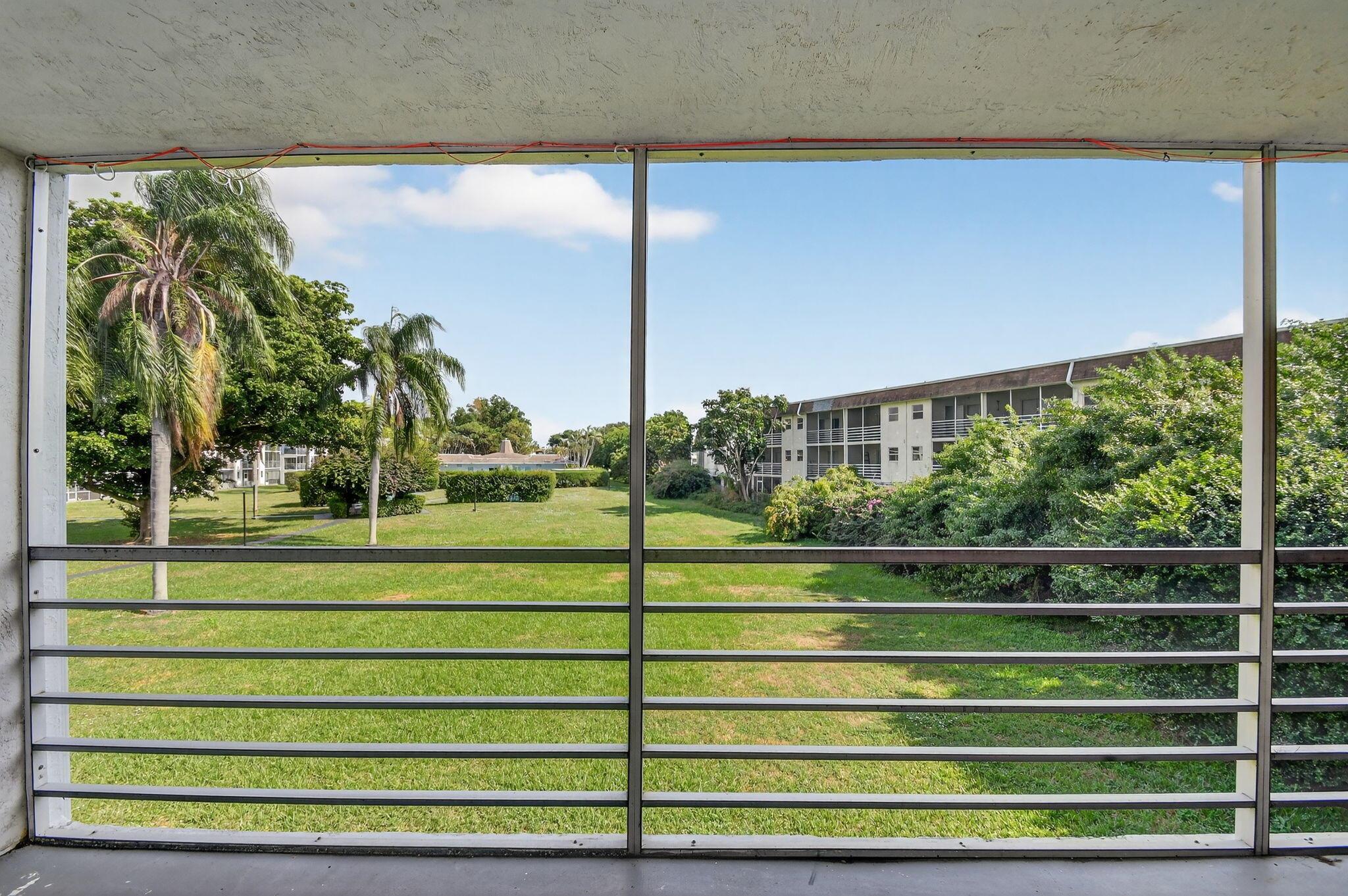 Village Green 4 Condo