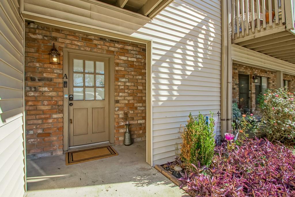 Homes for sale in River Ridge, LA | 2820 Steamship Cir #A, River Ridge, LA 70123 | MLS# 2530393