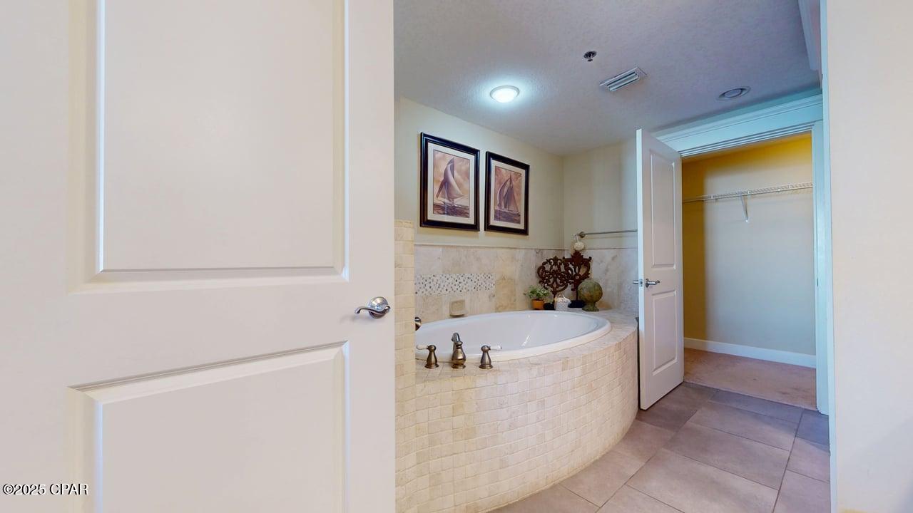 11800 Front Beach 2-1402