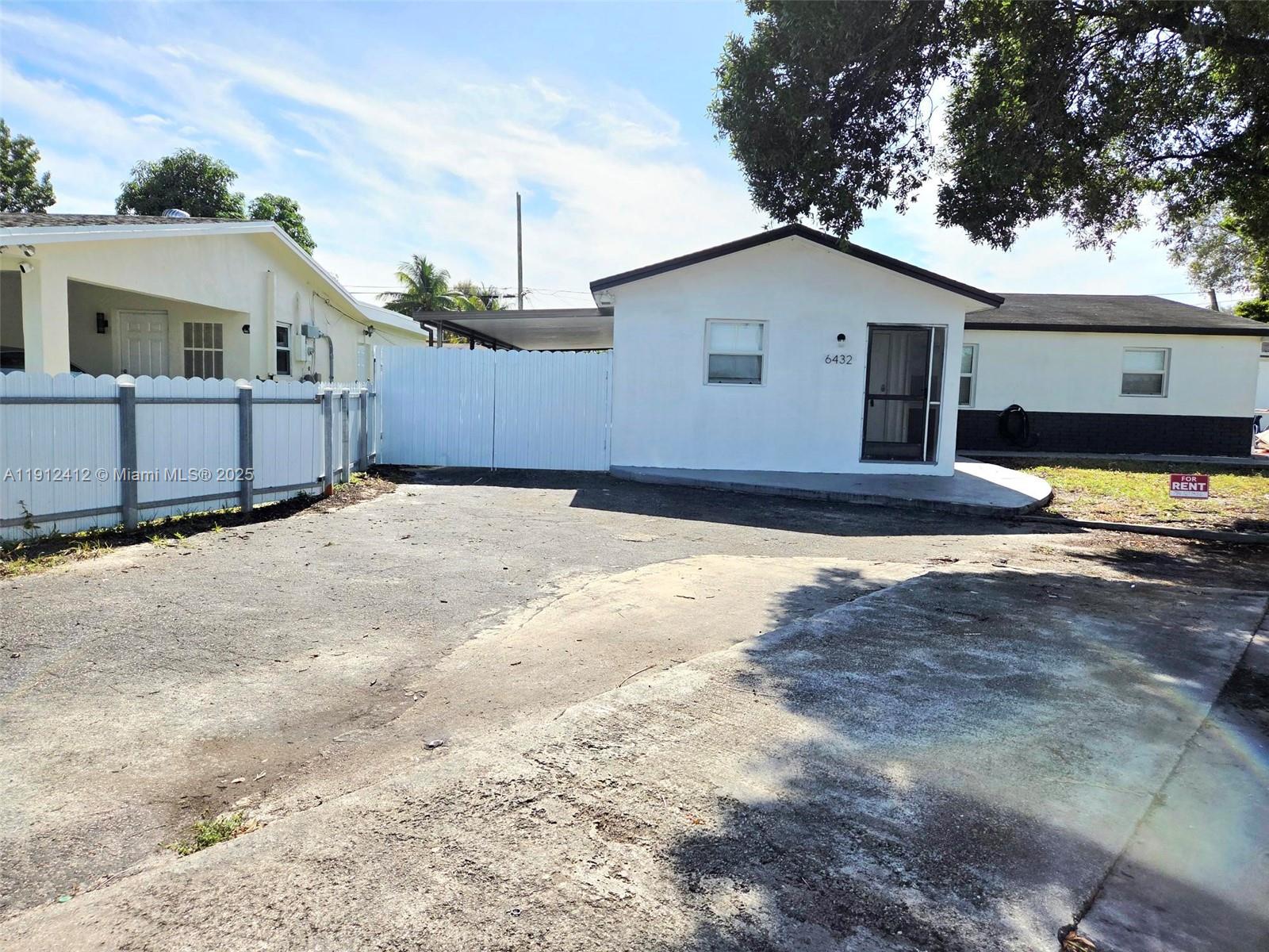 Hollywood Heights Estates