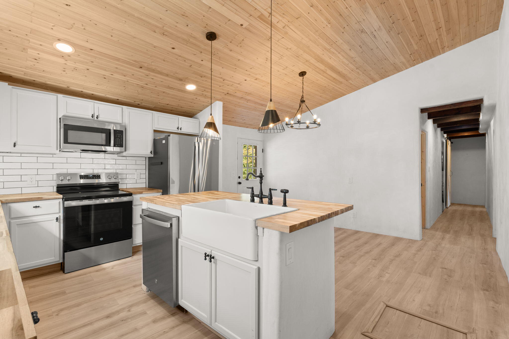 599 Old Church Road Kitchen