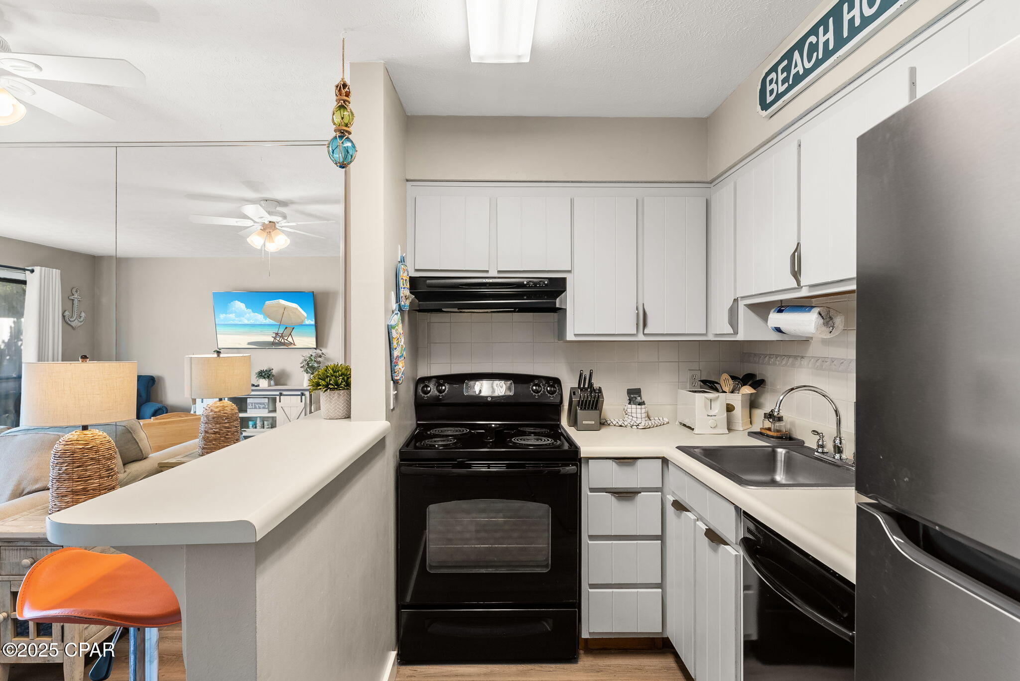 Image 11 For 17614 Front Beach Road 44a