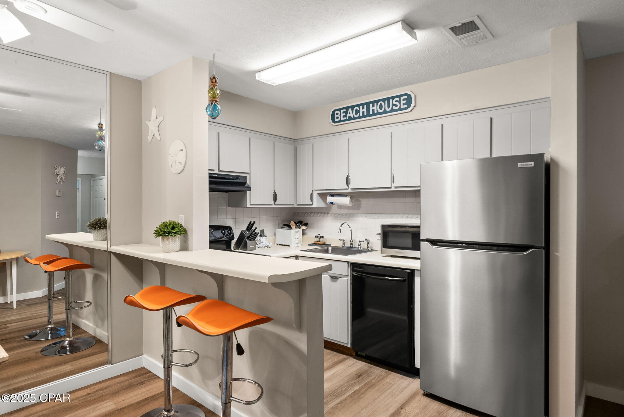 Image 2 For 17614 Front Beach Road 44a