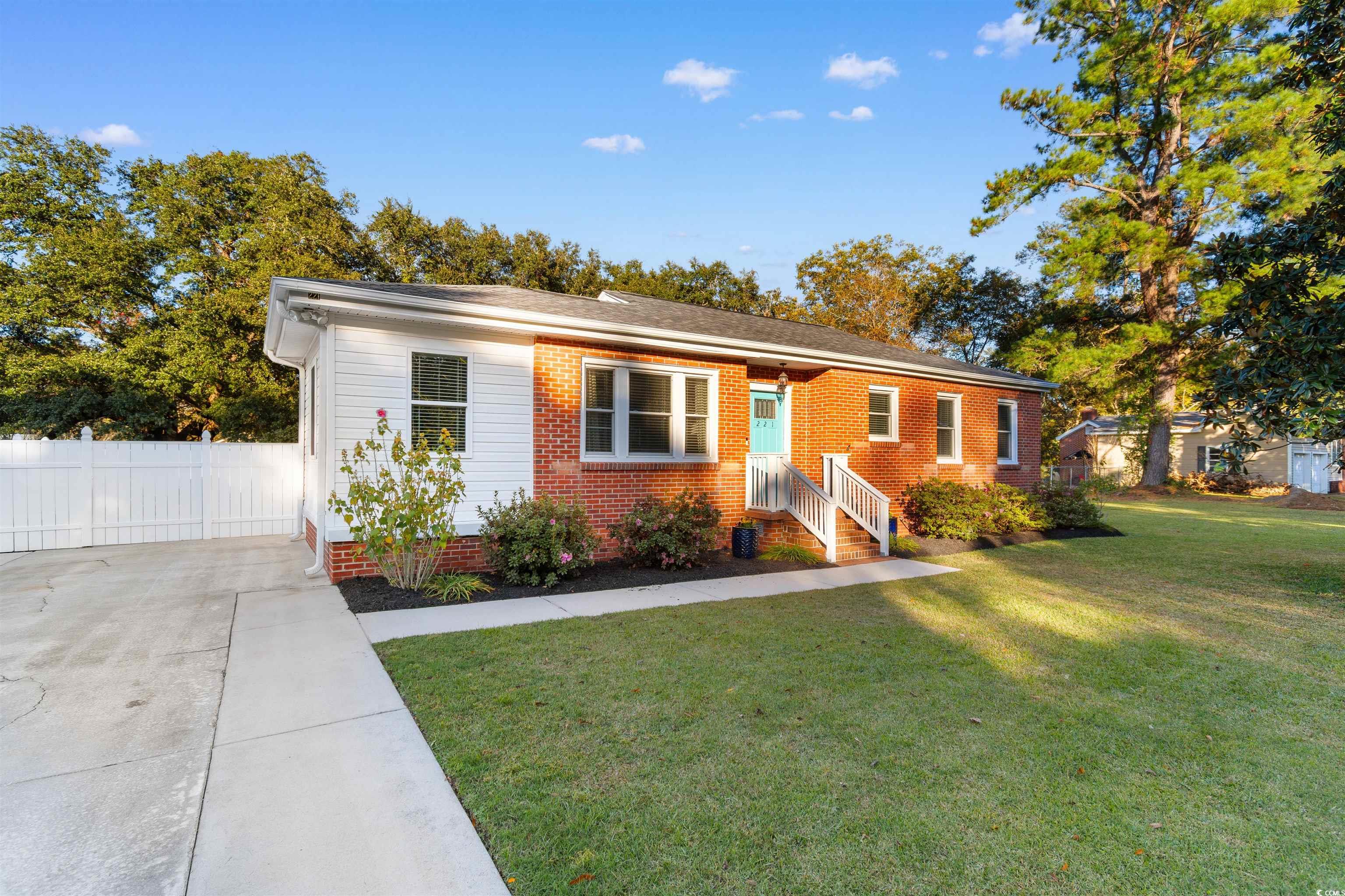 221 Bragdon Ave. Georgetown, SC 29440
