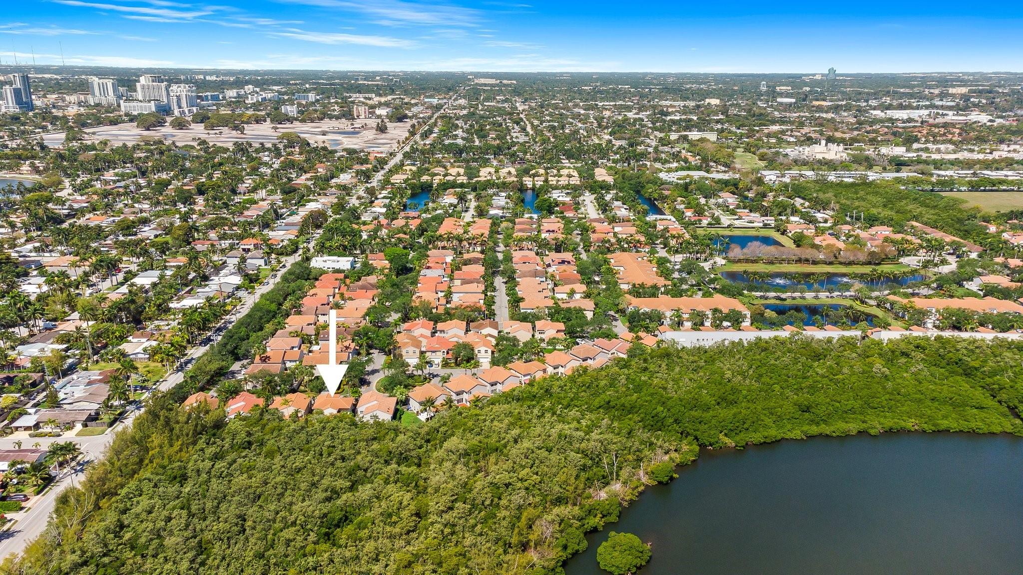 Homes for sale in Hollywood, FL | 975 Weeping Willow Way, Hollywood, FL 33019 | MLS# F10536136