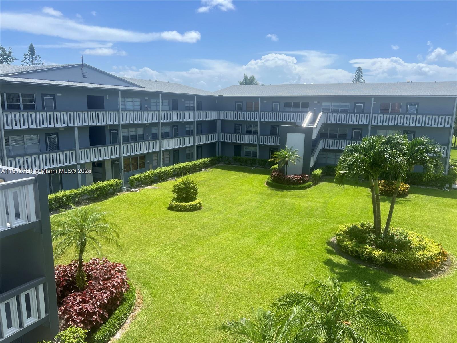 Suffolk At Century Villag