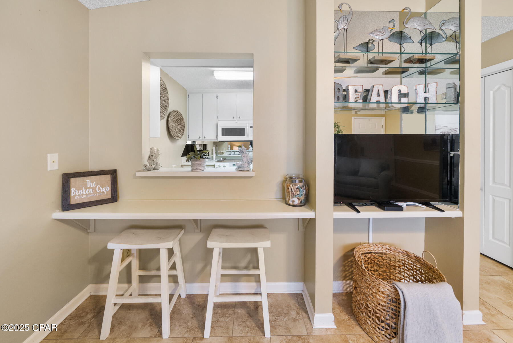 Image 8 For 17462 Front Beach Road 78h