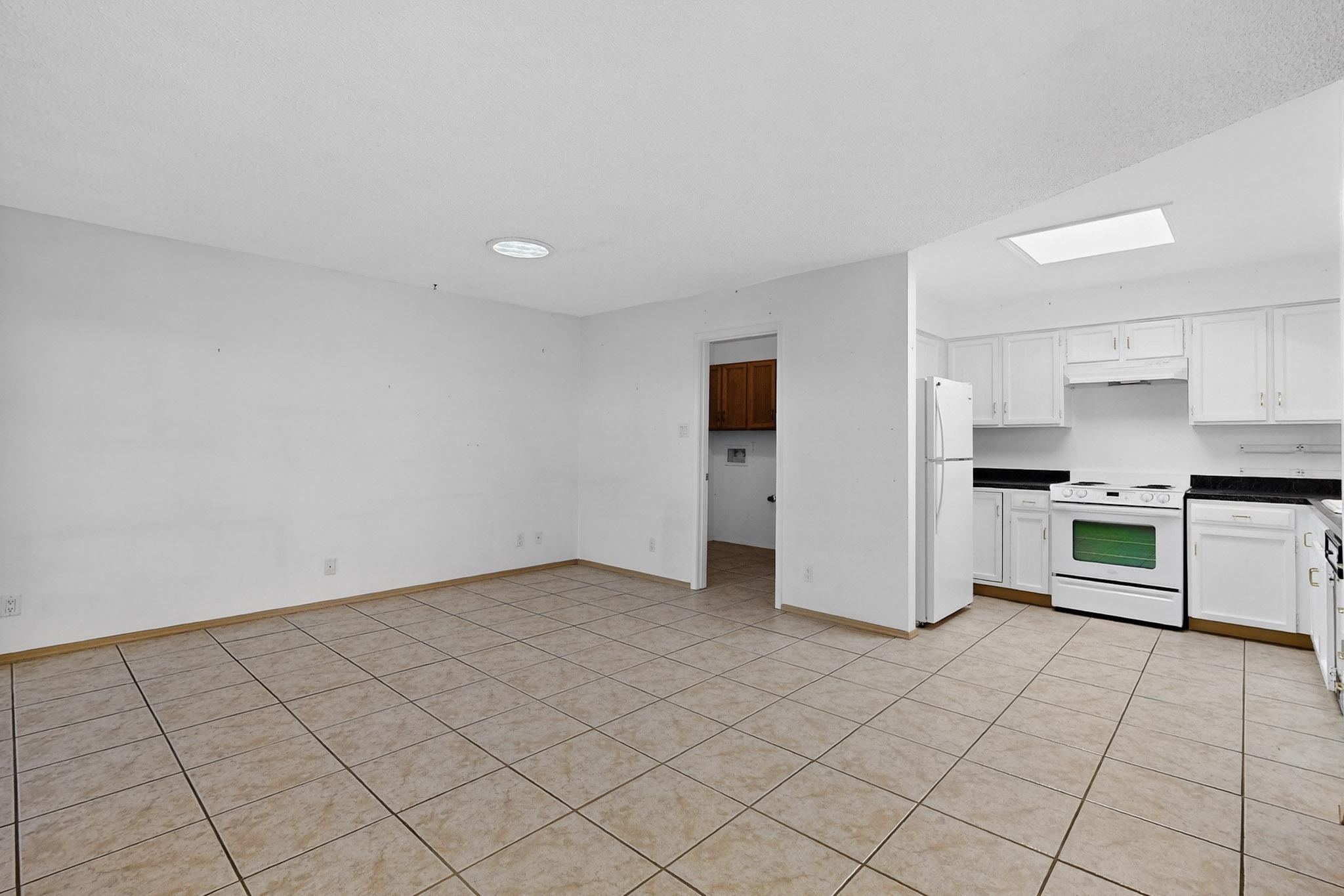 8906 CHAMBERS Place NE Kitchen