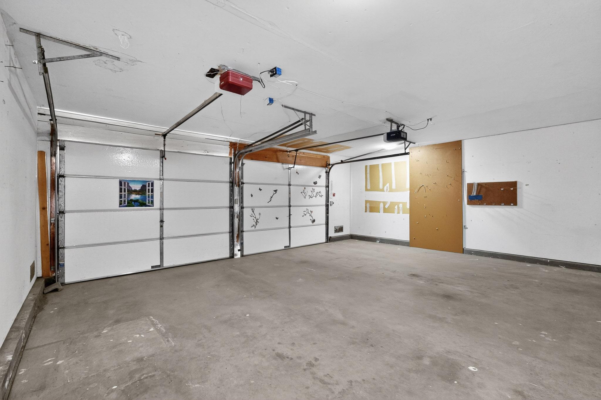 8906 CHAMBERS Place NE View