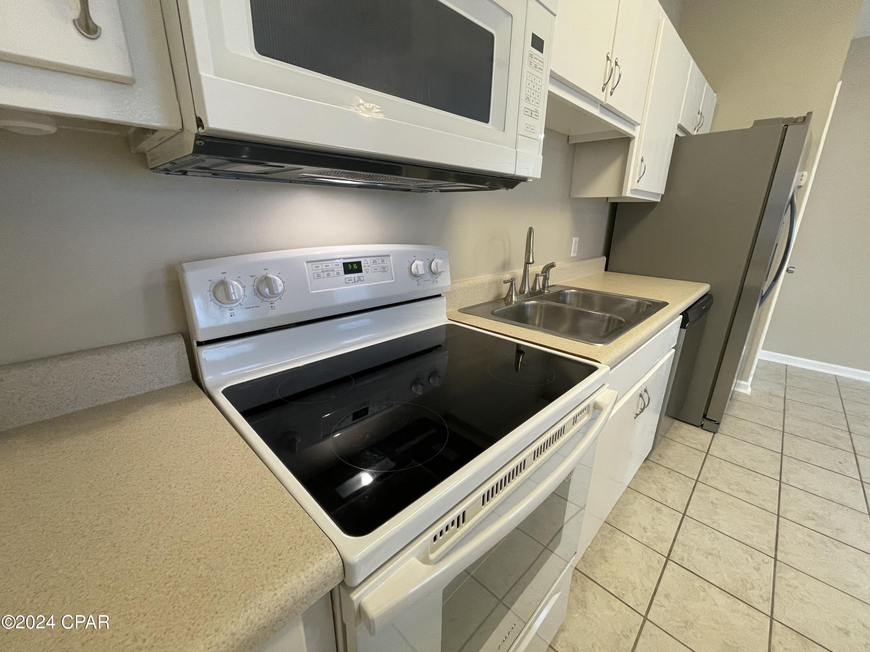 Image 7 For 7102 Lagoon Drive