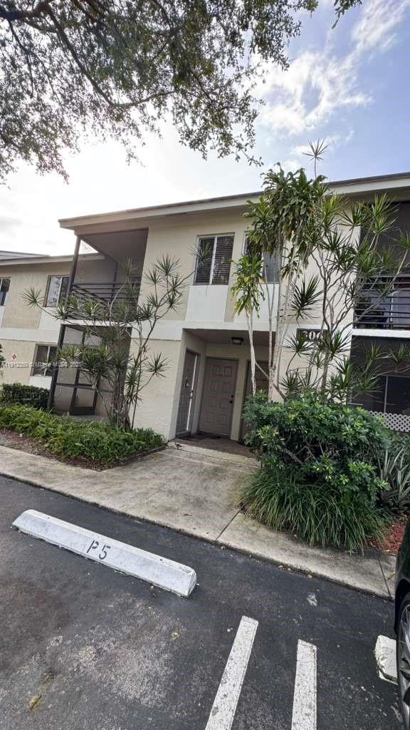 Gardens North Six Condo