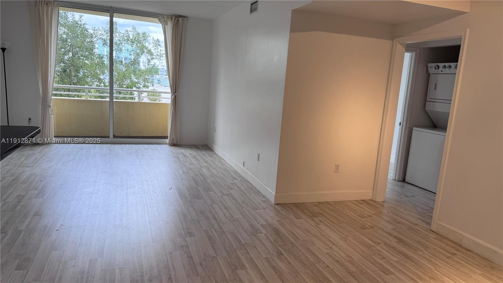 Venture At Aventura East