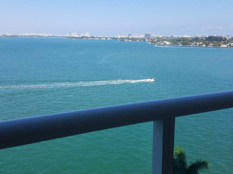 Bayview Condo At North Ba