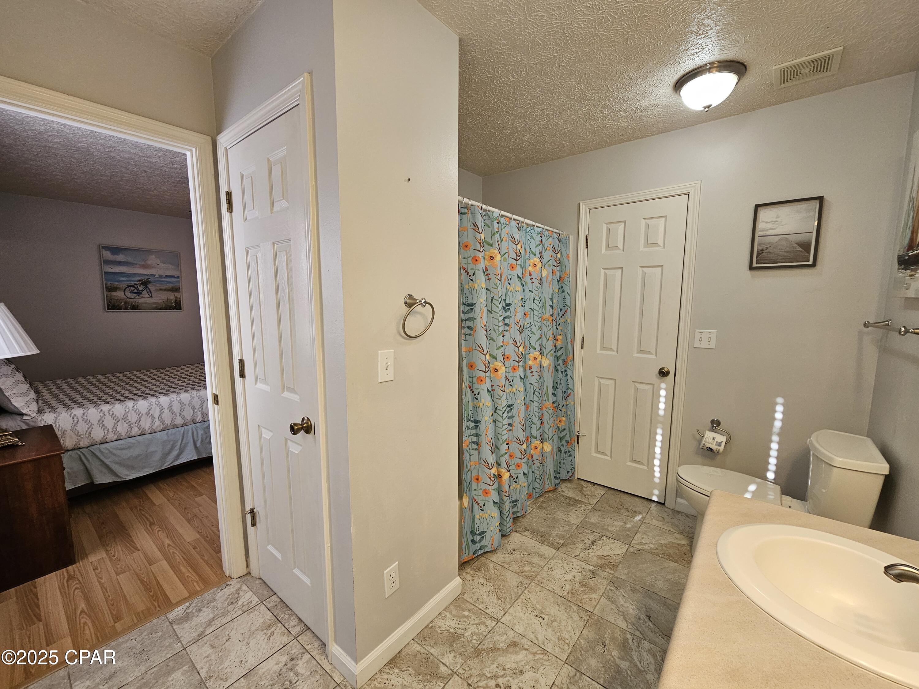 Image 30 For 2805 Gwendolen Court