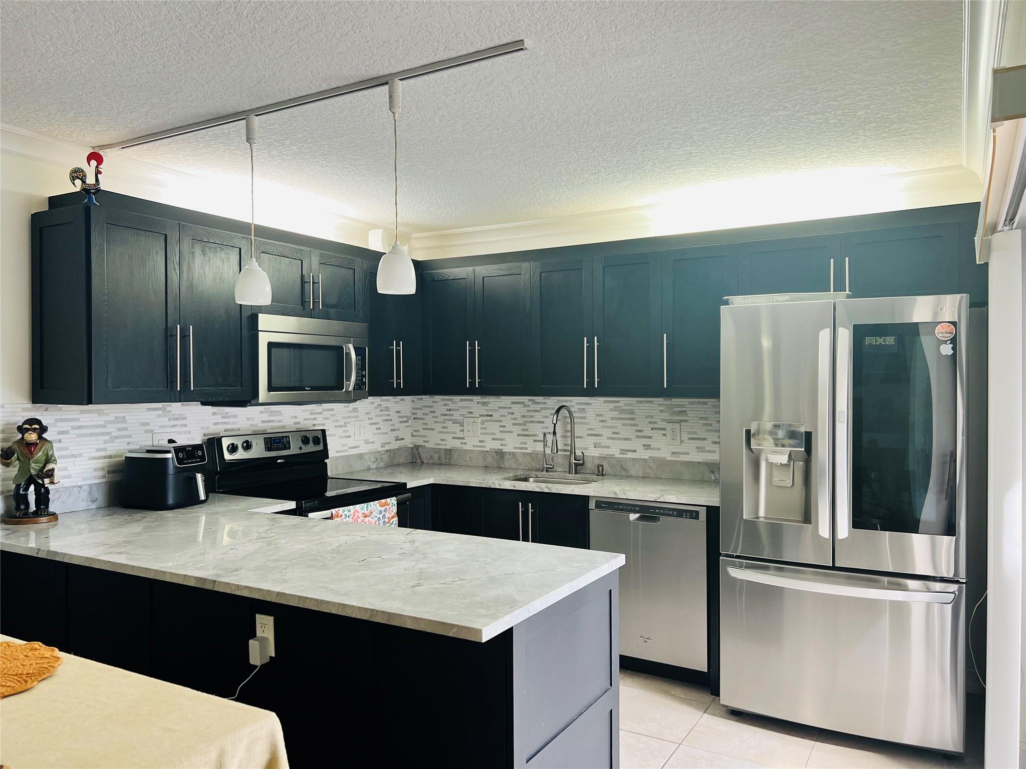 Homes for sale in Deerfield Beach, FL | 2852 Waterford Dr #2852, Deerfield Beach, FL 33442 | MLS# F10536450