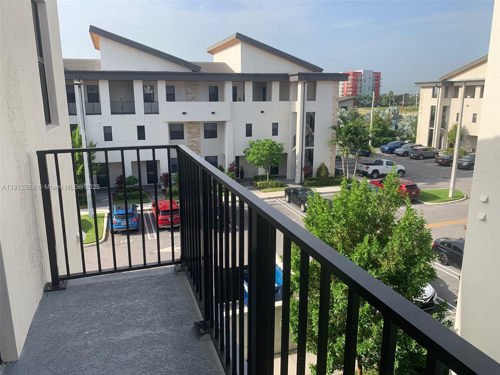 Highland At Park Central