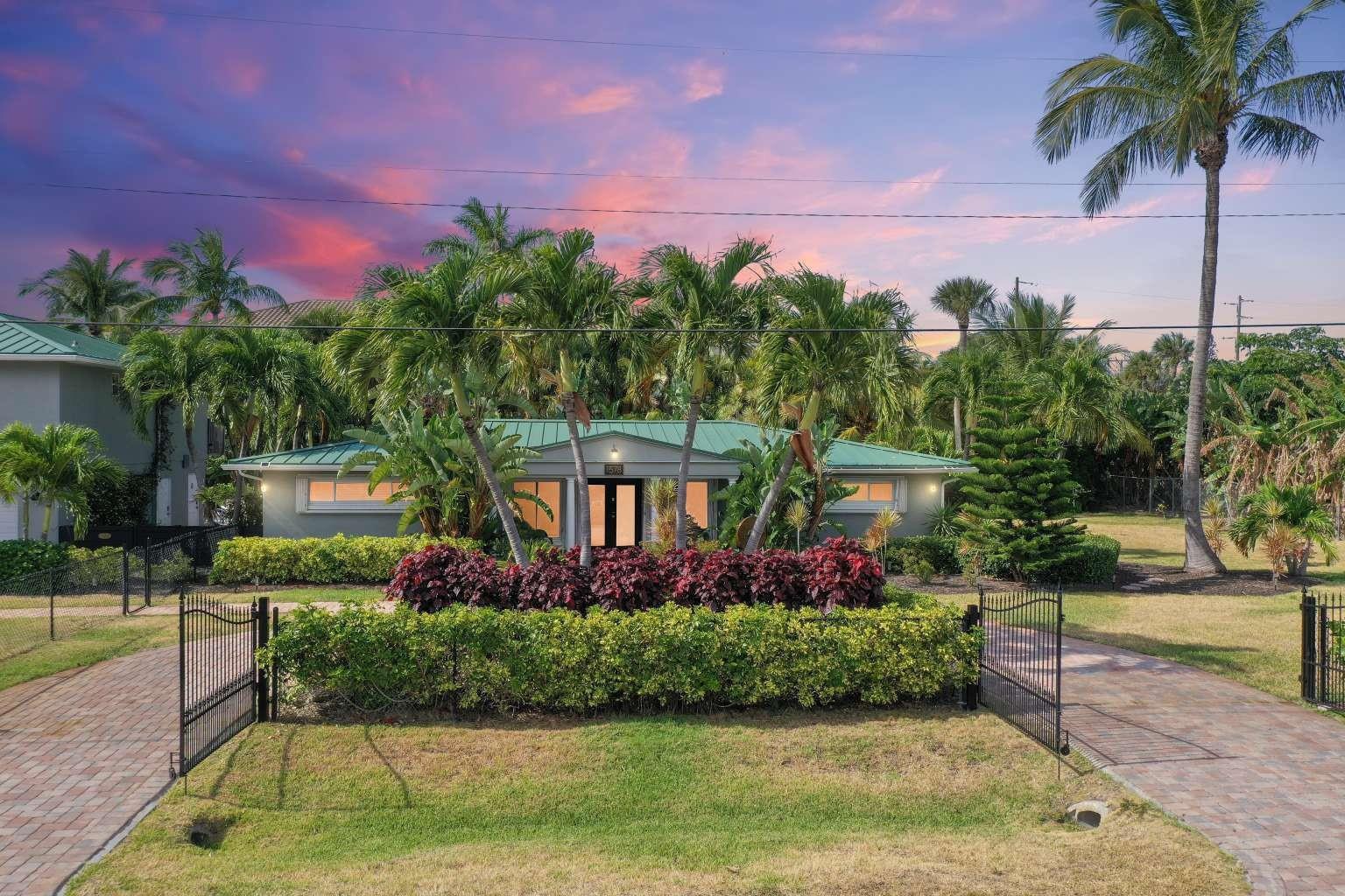 Homes for sale in Fort Pierce, FL | 1578 Thumb Point Dr, Fort Pierce, FL 34949 | MLS# F10536287