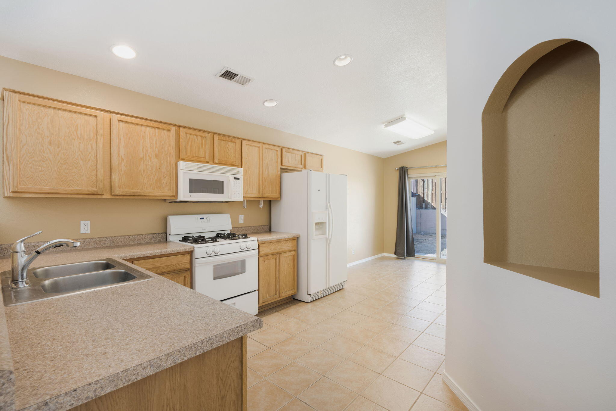 1747 Rayo Del Sol Drive SW Kitchen