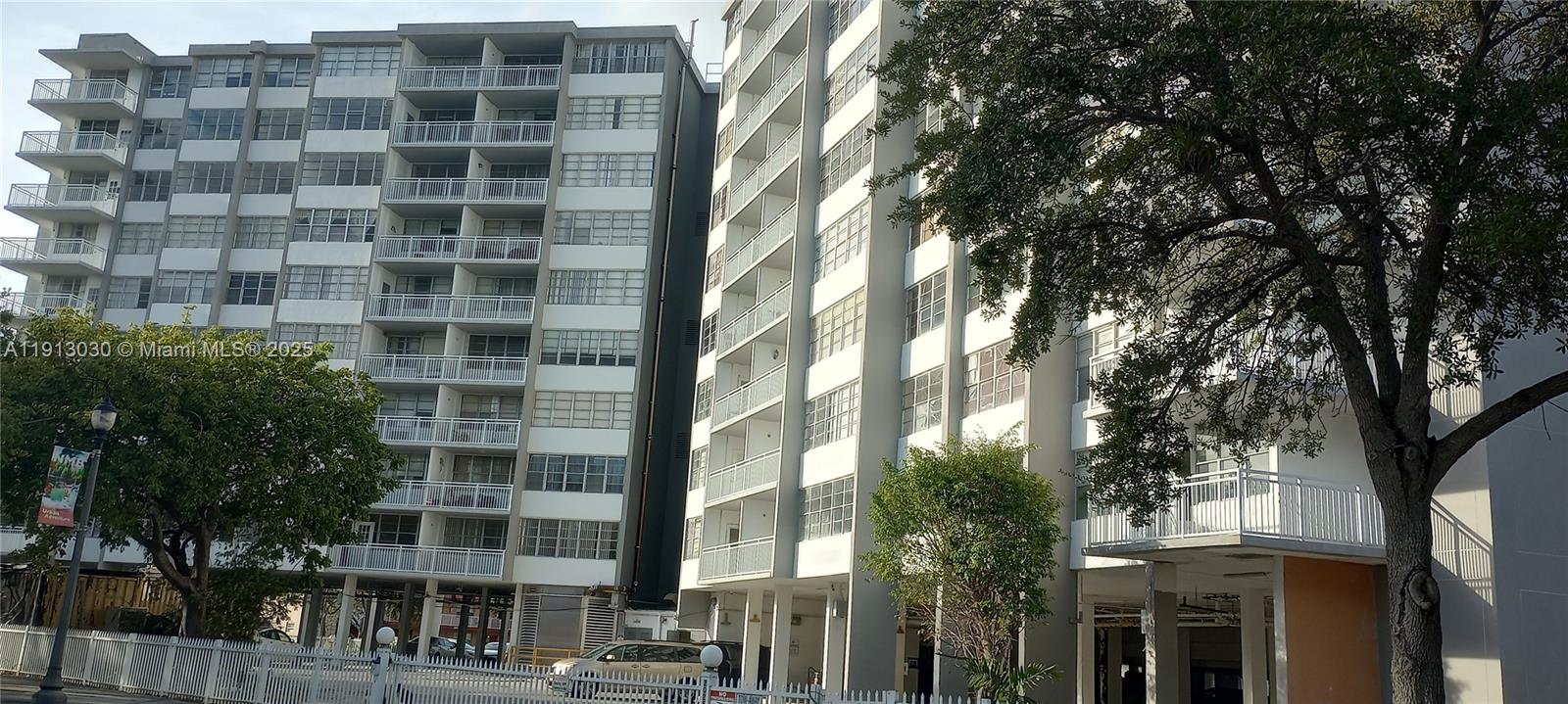 Homes for sale in North Miami Beach, FL | 2025 Ne 164Th St #806, North Miami Beach, FL 33162 | MLS# A11913030