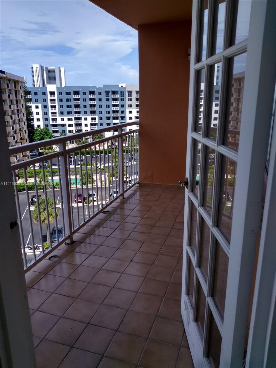 Homes for sale in North Miami Beach, FL | 2025 Ne 164Th St #806, North Miami Beach, FL 33162 | MLS# A11913030