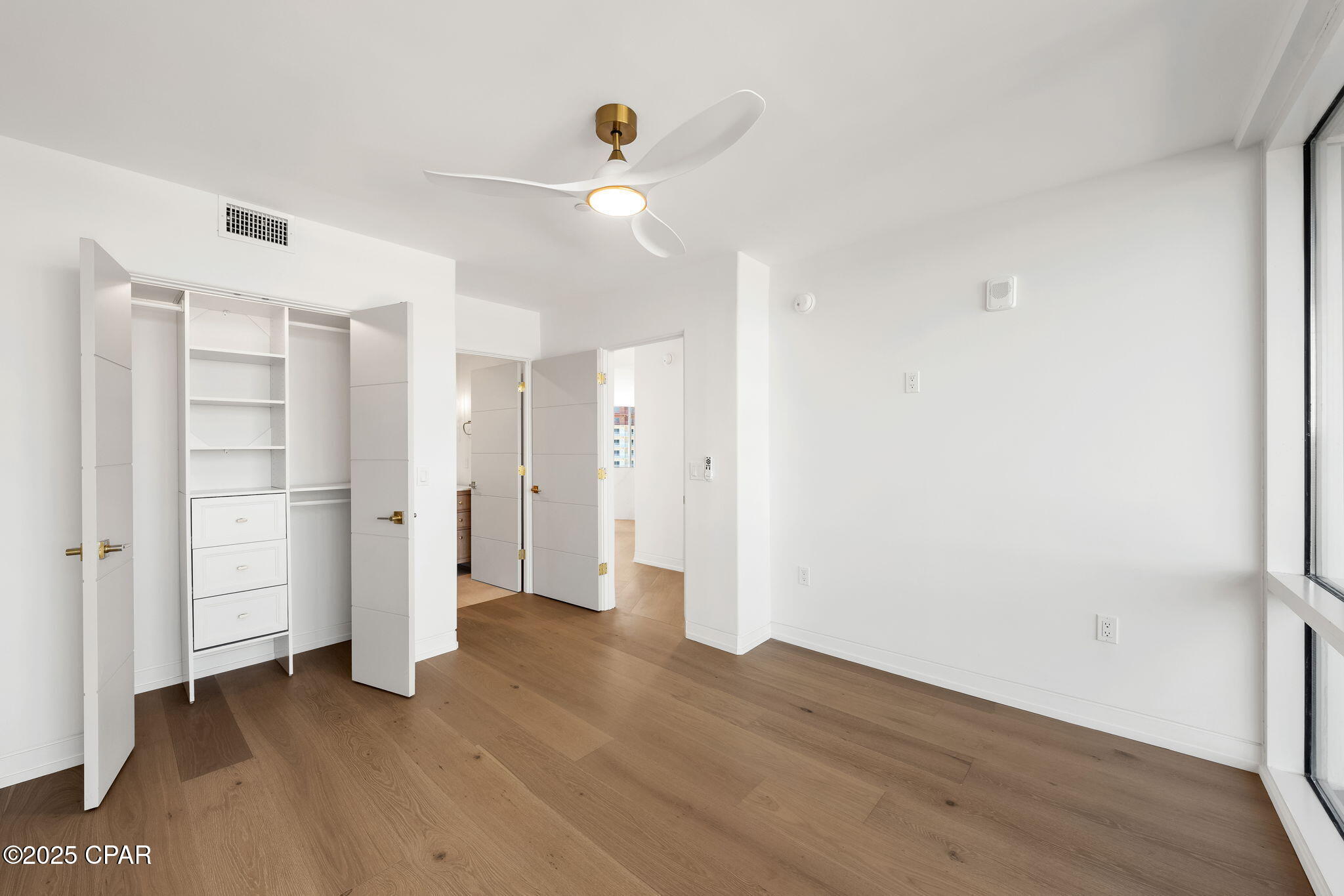 Image 26 For 9860 Thomas Drive L17